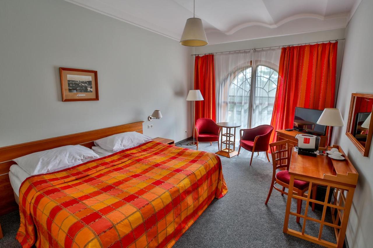 Lh Hotel Dvorak Tabor Congress & Wellness エクステリア 写真