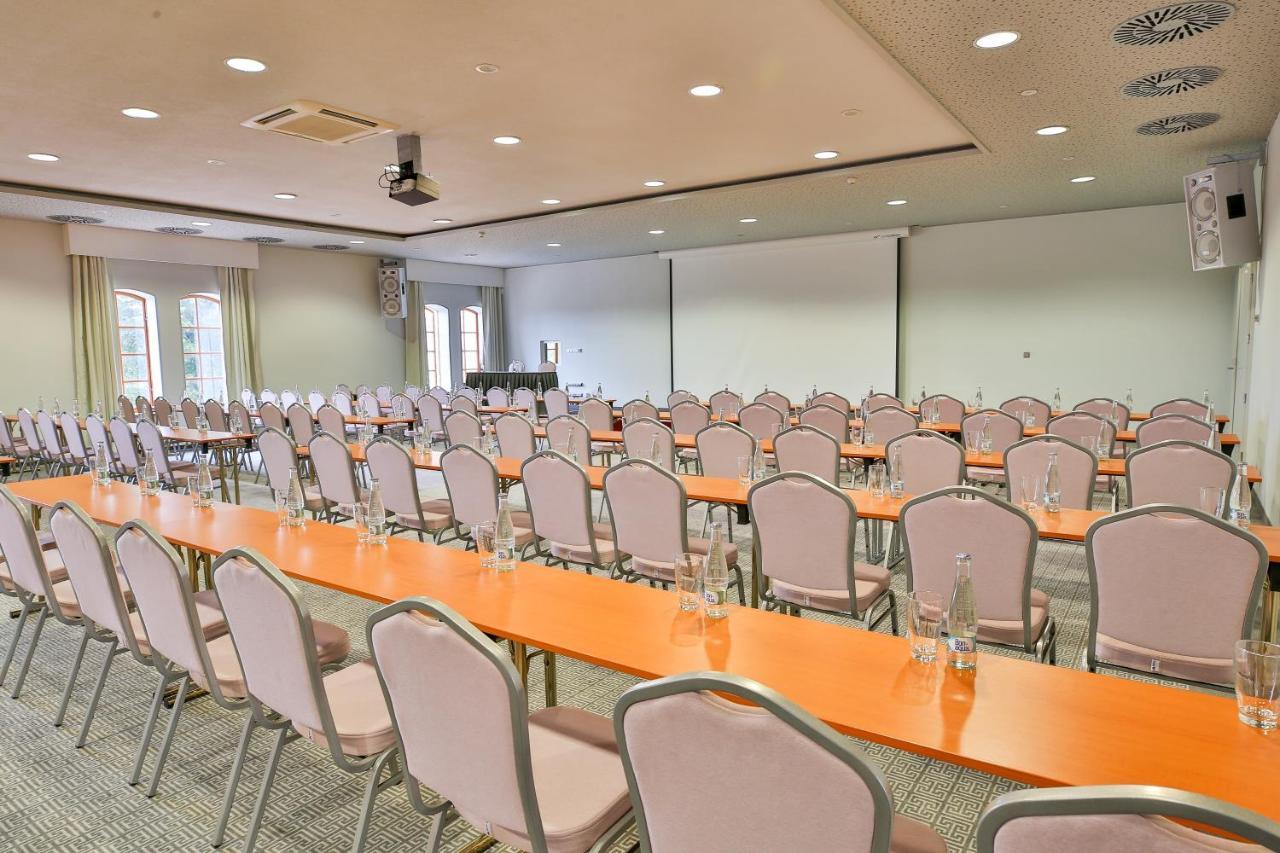 Lh Hotel Dvorak Tabor Congress & Wellness エクステリア 写真