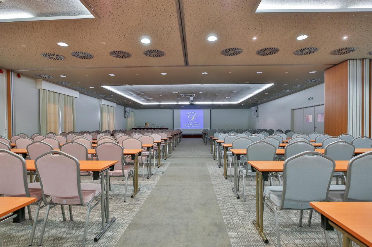 Lh Hotel Dvorak Tabor Congress & Wellness エクステリア 写真