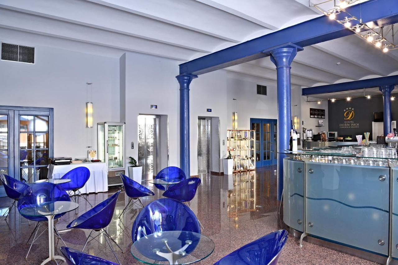 Lh Hotel Dvorak Tabor Congress & Wellness エクステリア 写真